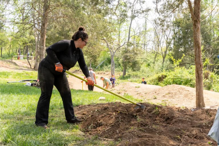 SVBC volunteers building and maintaining a trail during Dig Day